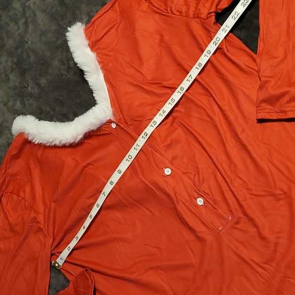 Sexy santa romper
Fits more like a large - Picture 2 of 4